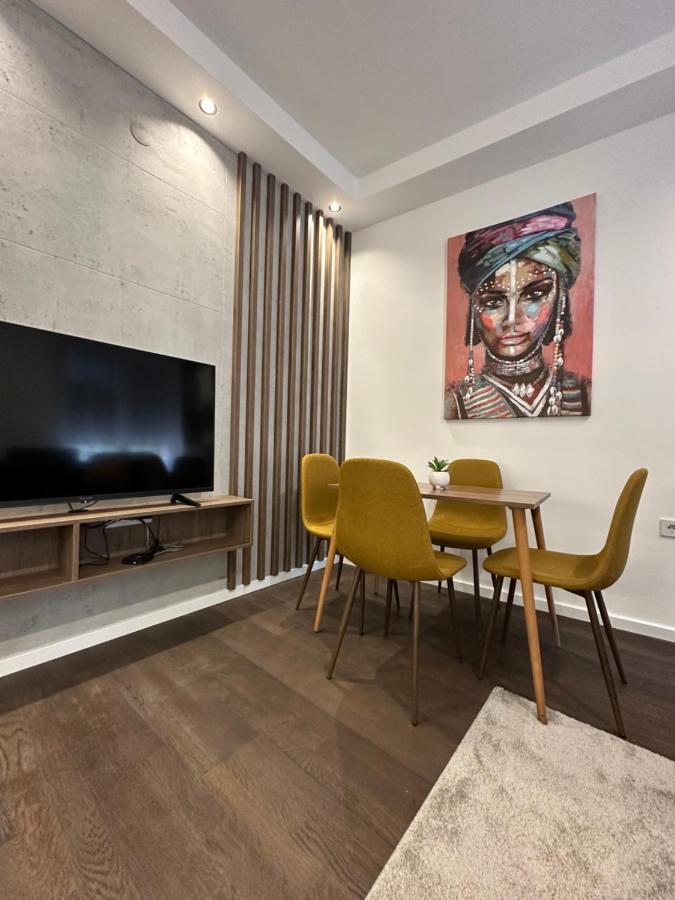 Dream Apartments Ni Екстериор снимка