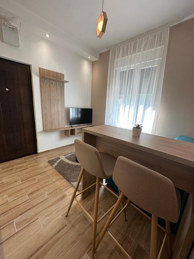 Dream Apartments Ni Екстериор снимка