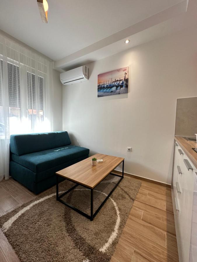Dream Apartments Ni Екстериор снимка
