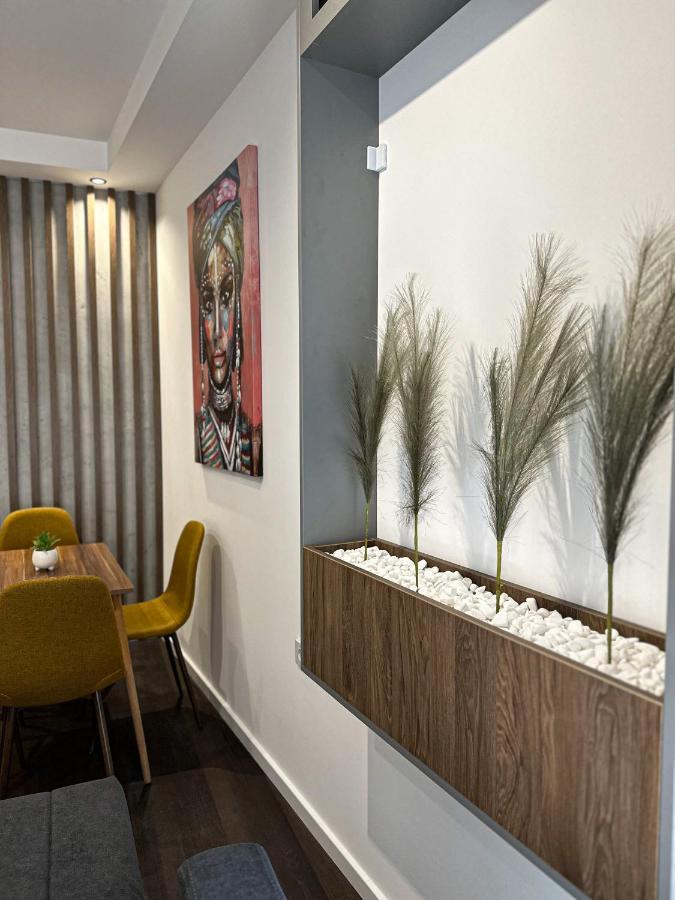 Dream Apartments Ni Екстериор снимка