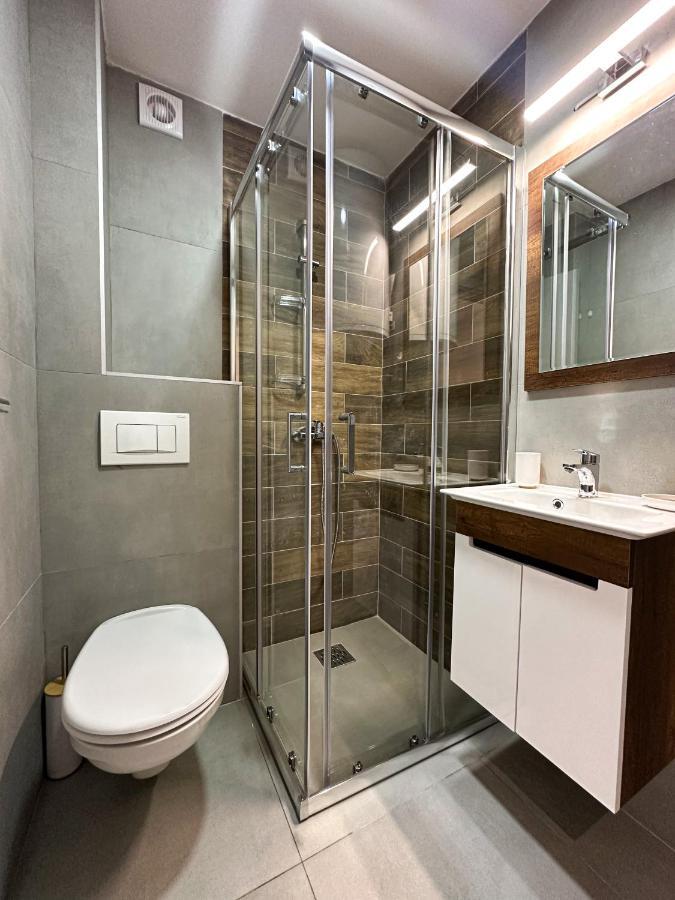 Dream Apartments Ni Екстериор снимка